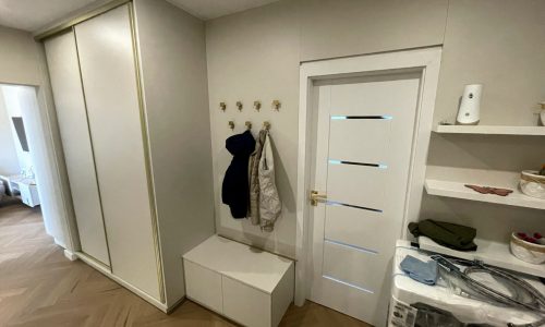3. Jazudeková_REALIZÁCIA_Kuchynská linka_ZARIAĎ 6+