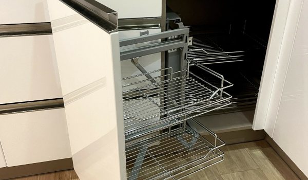 4. Arendač_REALIZÁCIA_Kuchynská linka_ZARIAĎ 6+-min