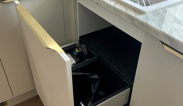 6. Jazudeková_REALIZÁCIA_Kuchynská linka_ZARIAĎ 6+