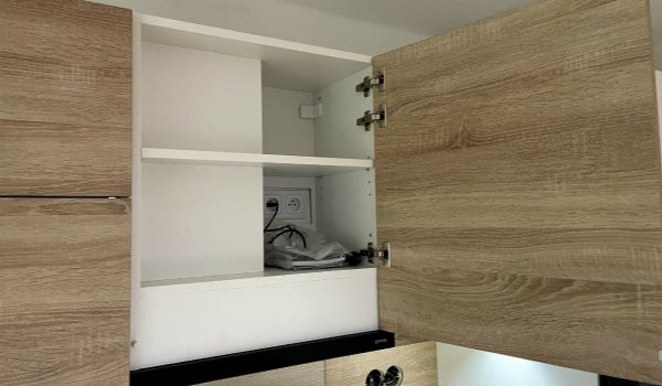 8. Táňa Lukáčová_REALIZÁCIA_Kuchynská linka_ZARIAĎ 6+-min